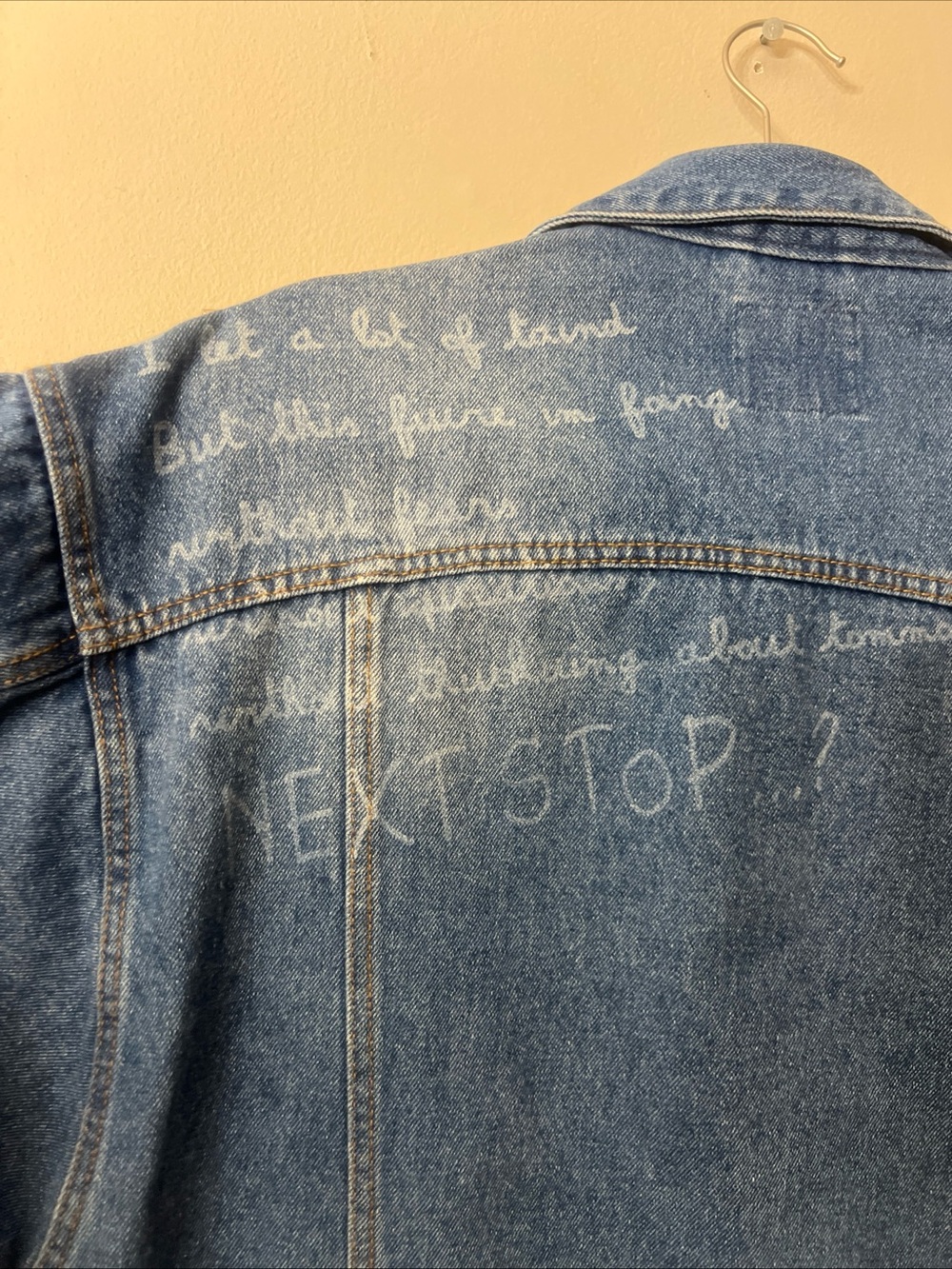 Zara Blue Denim Jacket with graphic writing in the back Medium - Trafaluc Label - Picture 4 of 8